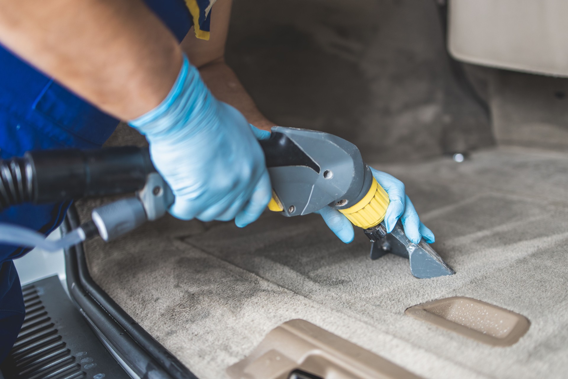 Car cleaning and preparation at a car service